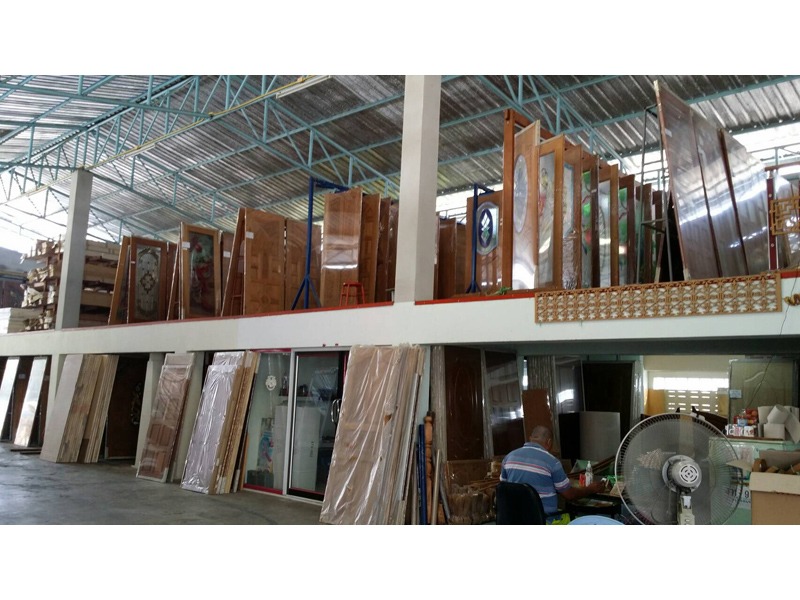 ประตูไม้สัก นครสวรรค์