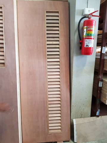 ประตูไม้ พิจิตร